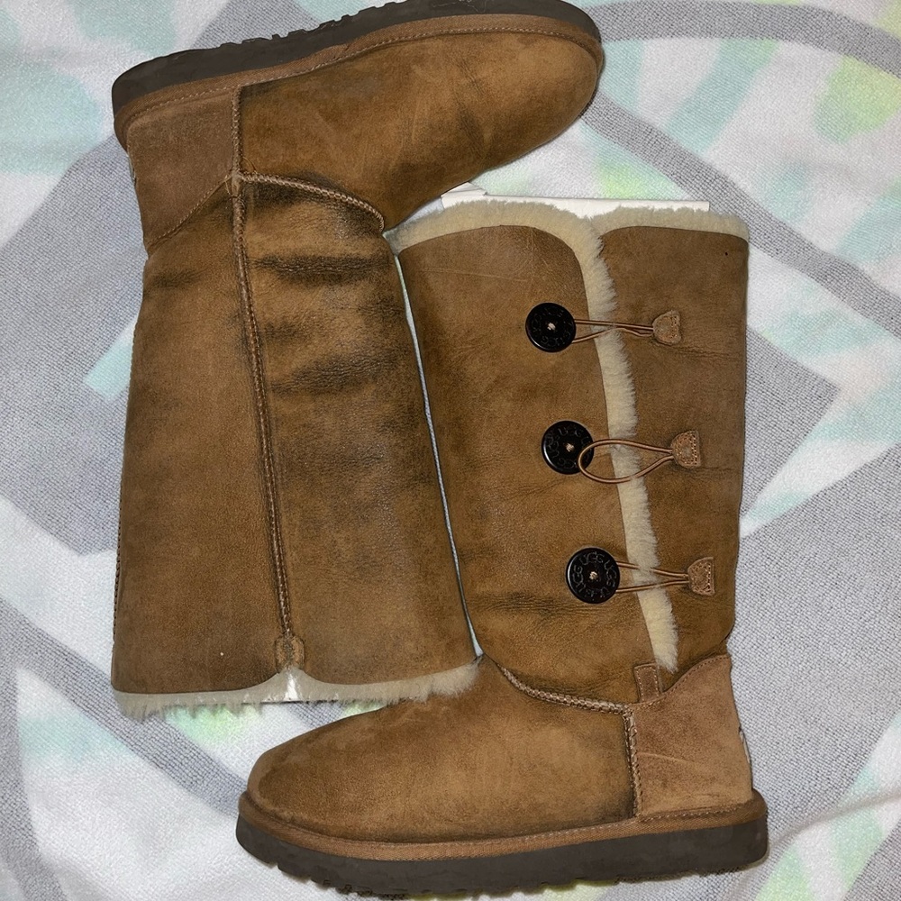 Ugg Bailey Button Triplet boots